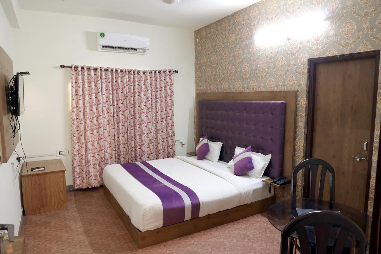 Hotel Tree Of Heaven Udaipur Extérieur photo